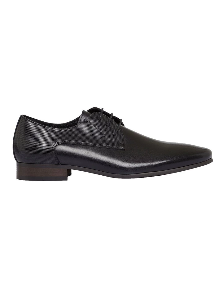 Yd. Hunter Black Dress Shoe 1 Yd. Hunter Black Dress Shoe